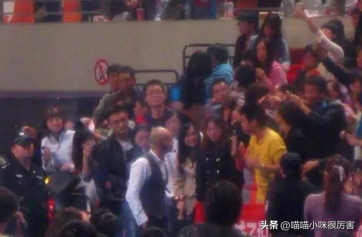 曾经爆红的乐嘉最近过得怎么样,乐嘉怎么不出镜了