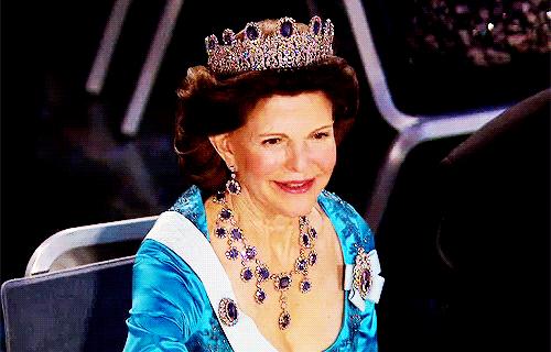 没有大宝石,难比王室大王冠!但这些贵族小清新王冠还是很好看