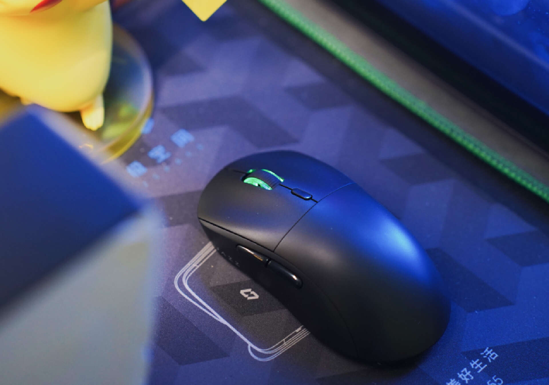 黑爵aj199和雷蛇v3差距,黑爵鼠标aj199和pro