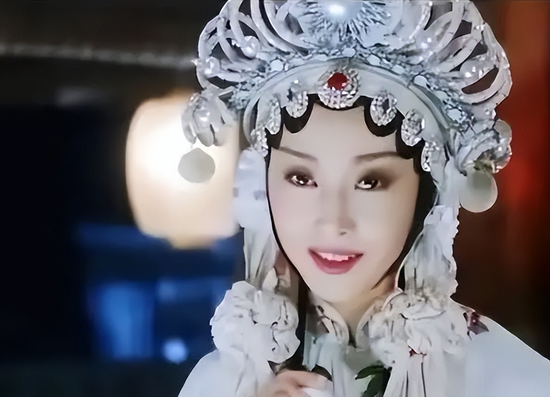 “三婚女人”刘蓓：刚怀孕就被二婚丈夫抛弃，带拖油瓶找前夫接盘