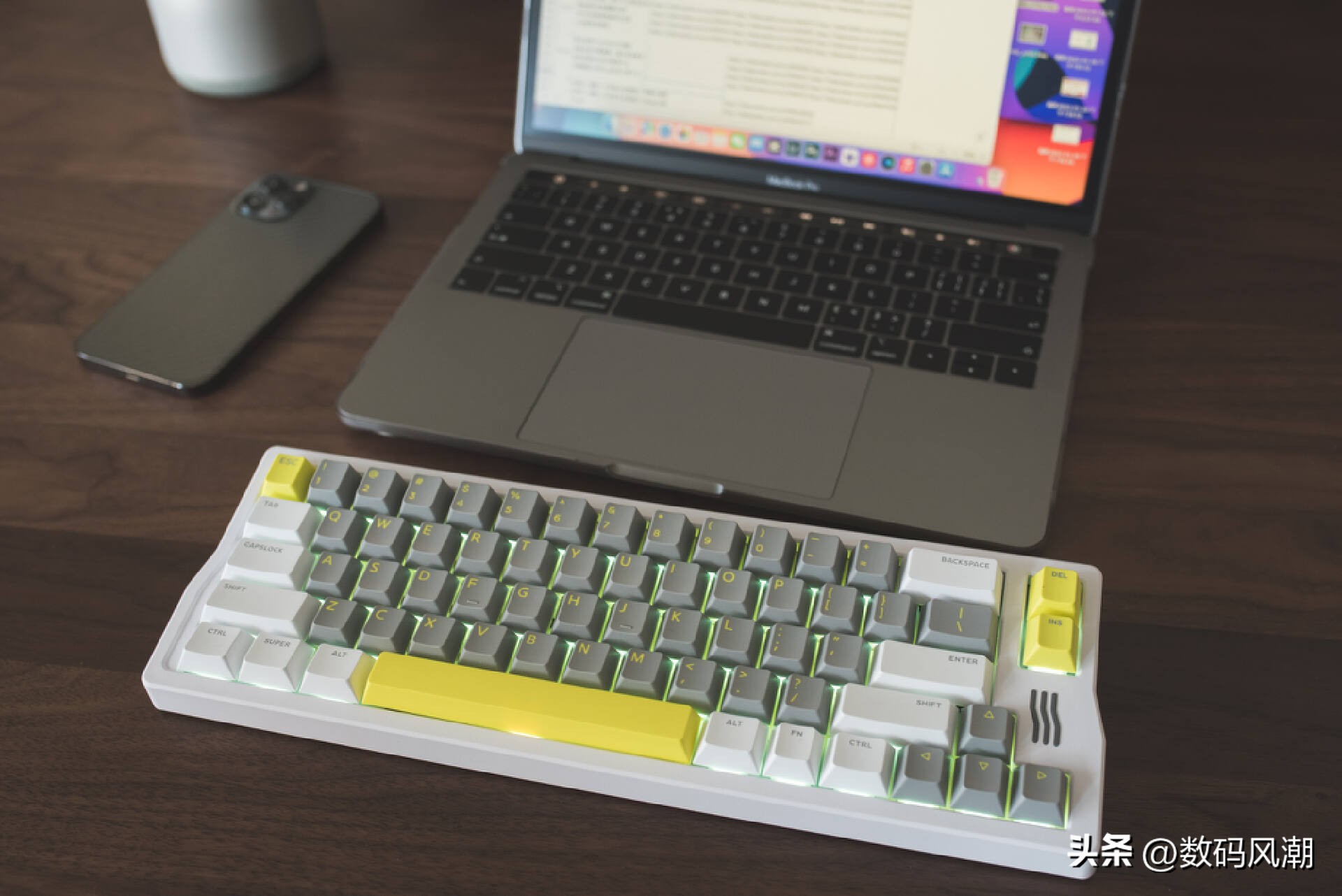 未来赛博美学,这会是客制化亲民的开始?IQUNIXQ66银迹上手详评