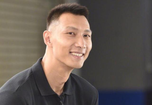 2019nba易建联在湖人的表现,易建联在湖人位置