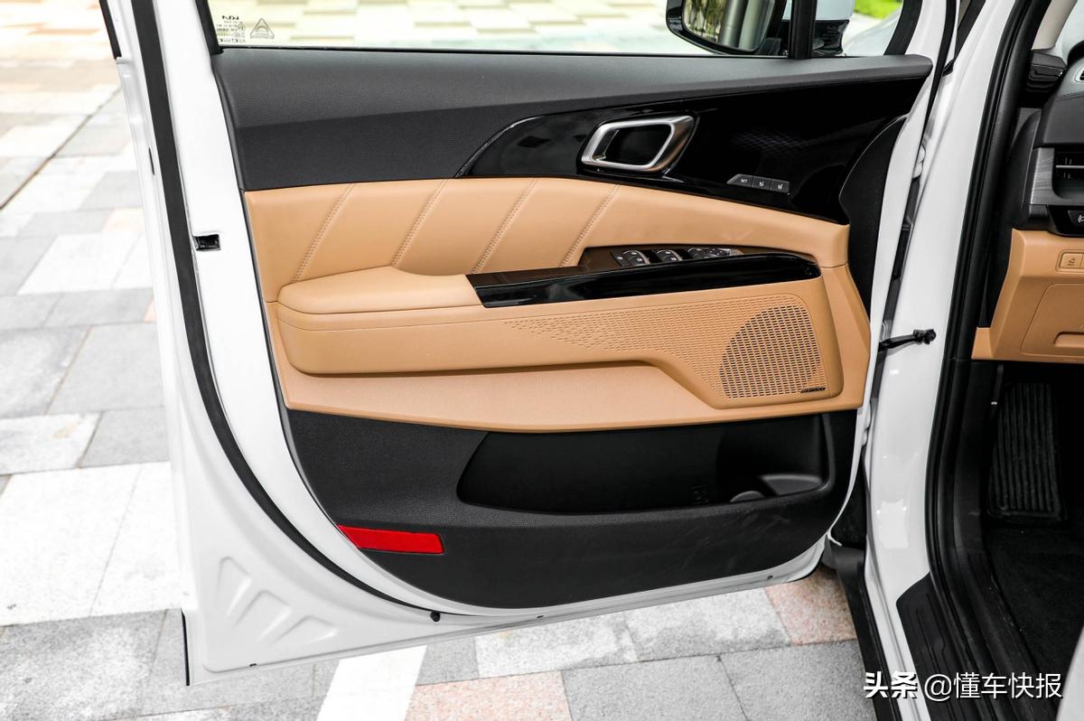 起亚第四代嘉华功能使用讲解,起亚第4代越界mpv怎么样