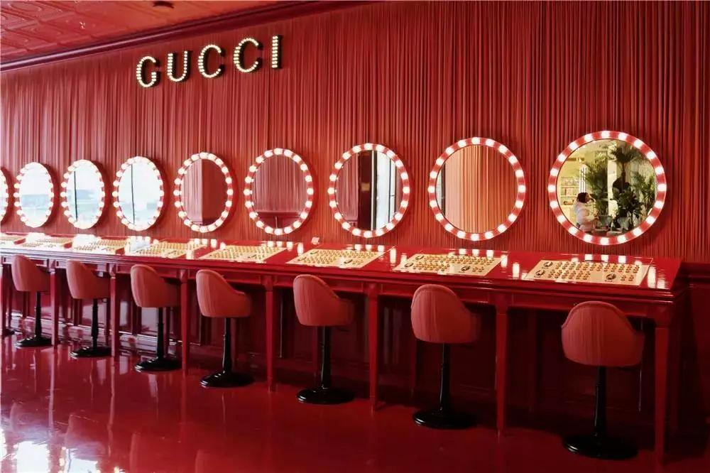 局破中破局,购物中心新零售突围