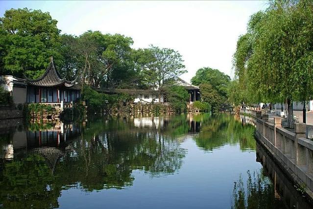 20首《*园春沁**》词作,毛主席《*园春沁**·雪》独树一帜