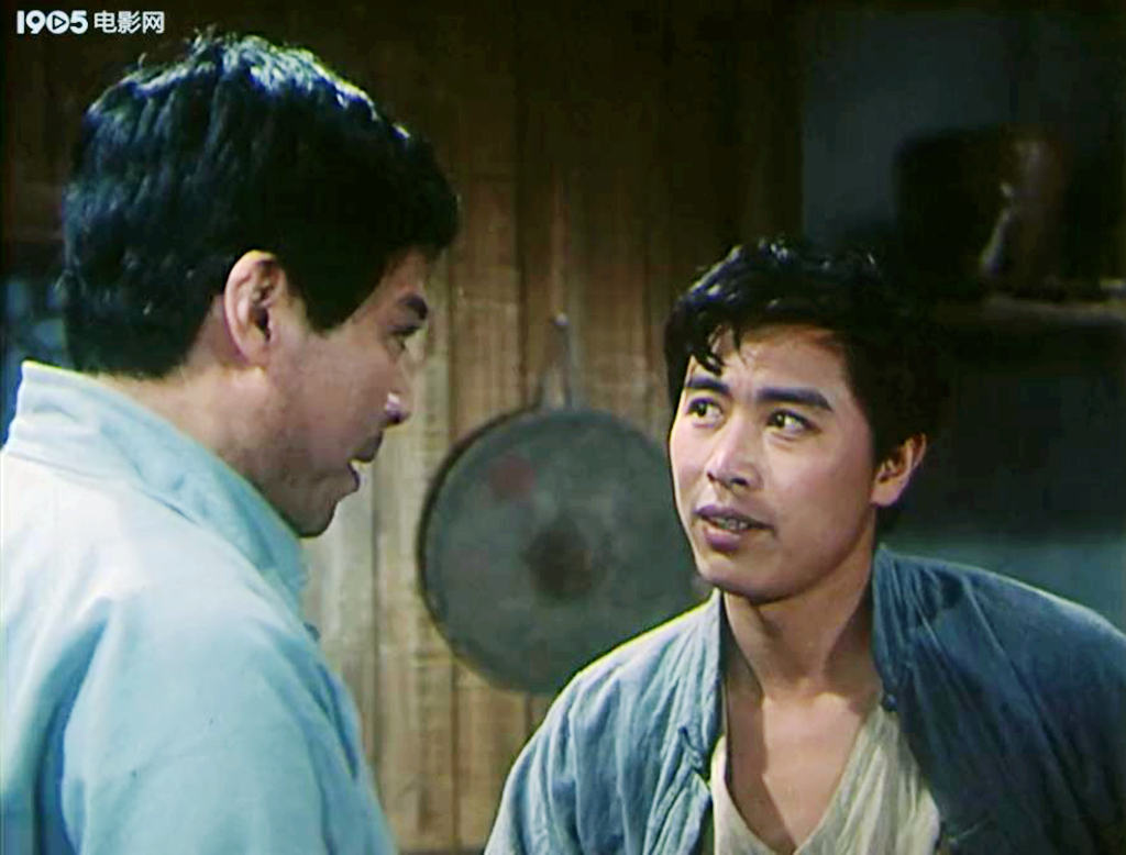 红牡丹白莲花黄英姑,黄英姑经典战争电影