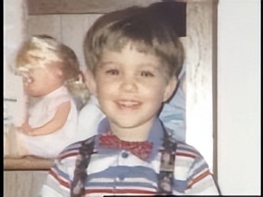 轰动全美！6岁女孩被后爸绑走性侵，被逼结婚沦为脱衣舞娘惨死