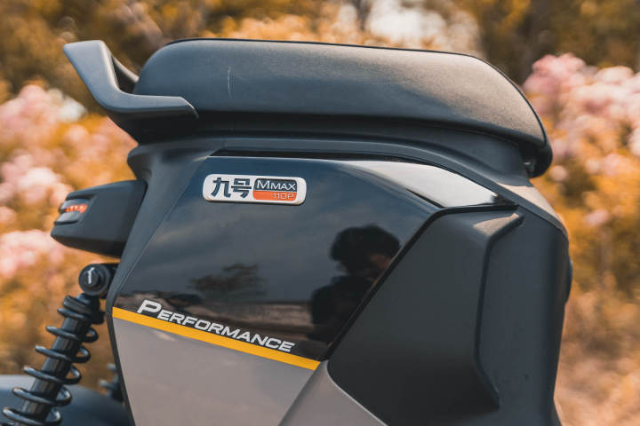 九号电动机械师mmax90支持多大快充,九号电动车机械师mmax90测评