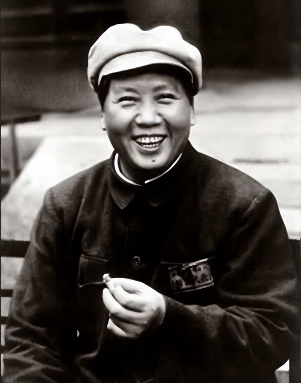 55年，毛主席夸50军在朝鲜打得不错，军长：主席，我想要提个请求