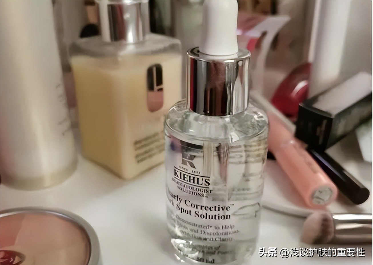 修护肌肤的精华液,5款精华液让你重获年轻肌肤