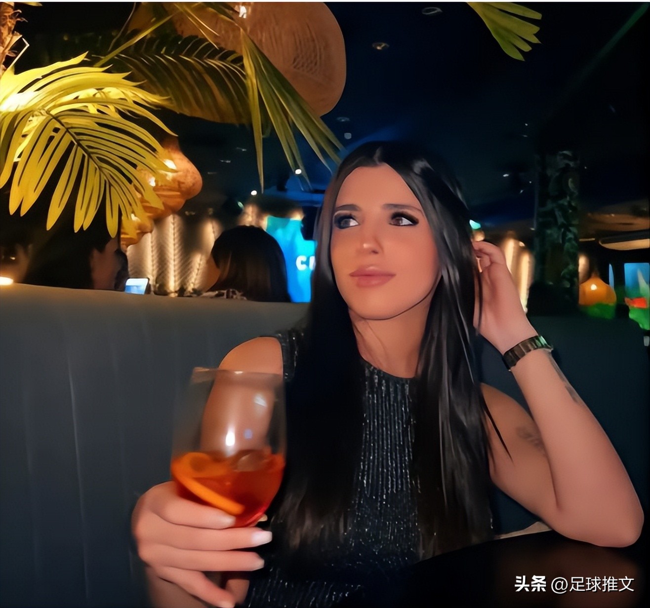 恩佐1.05亿镑转会费,1.27亿欧元恩佐