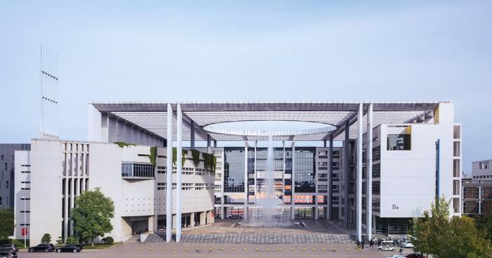 天津财经大学有哪些专业比较好,报考天津财经大学的考生多吗