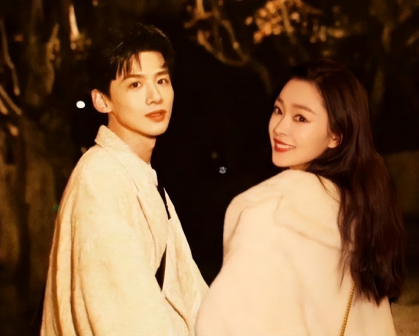 白敬亭澄清宋轶互相关注,白敬亭澄清和宋轶恋情视频