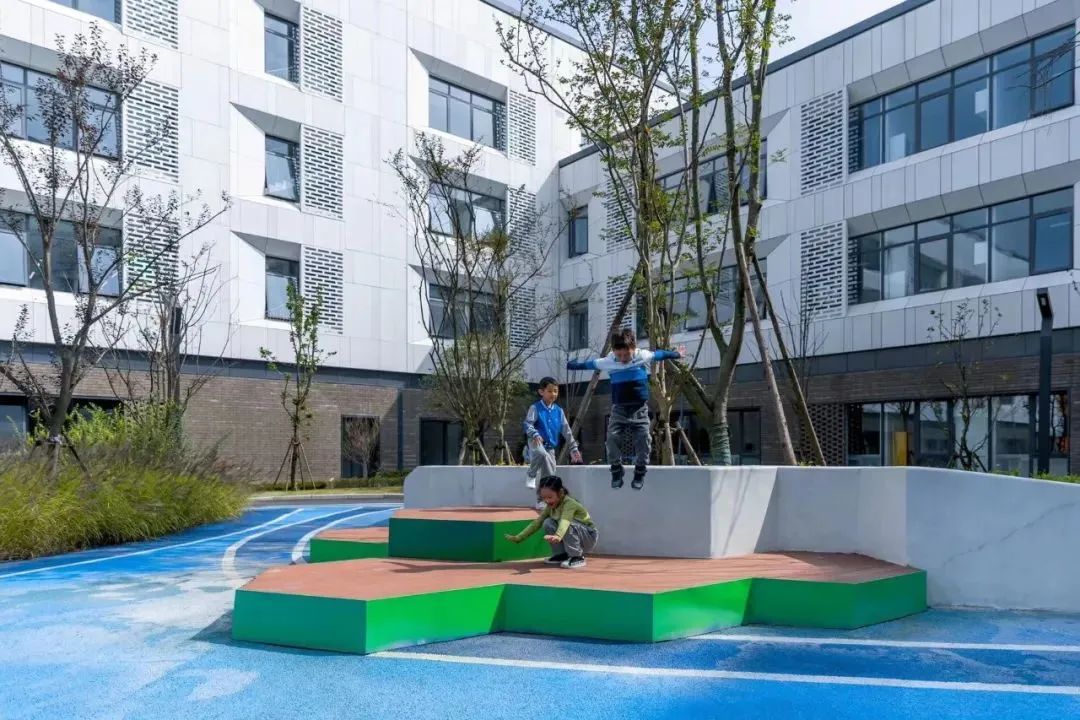 年薪12w的工作无学历招聘,年薪不低于12万招工