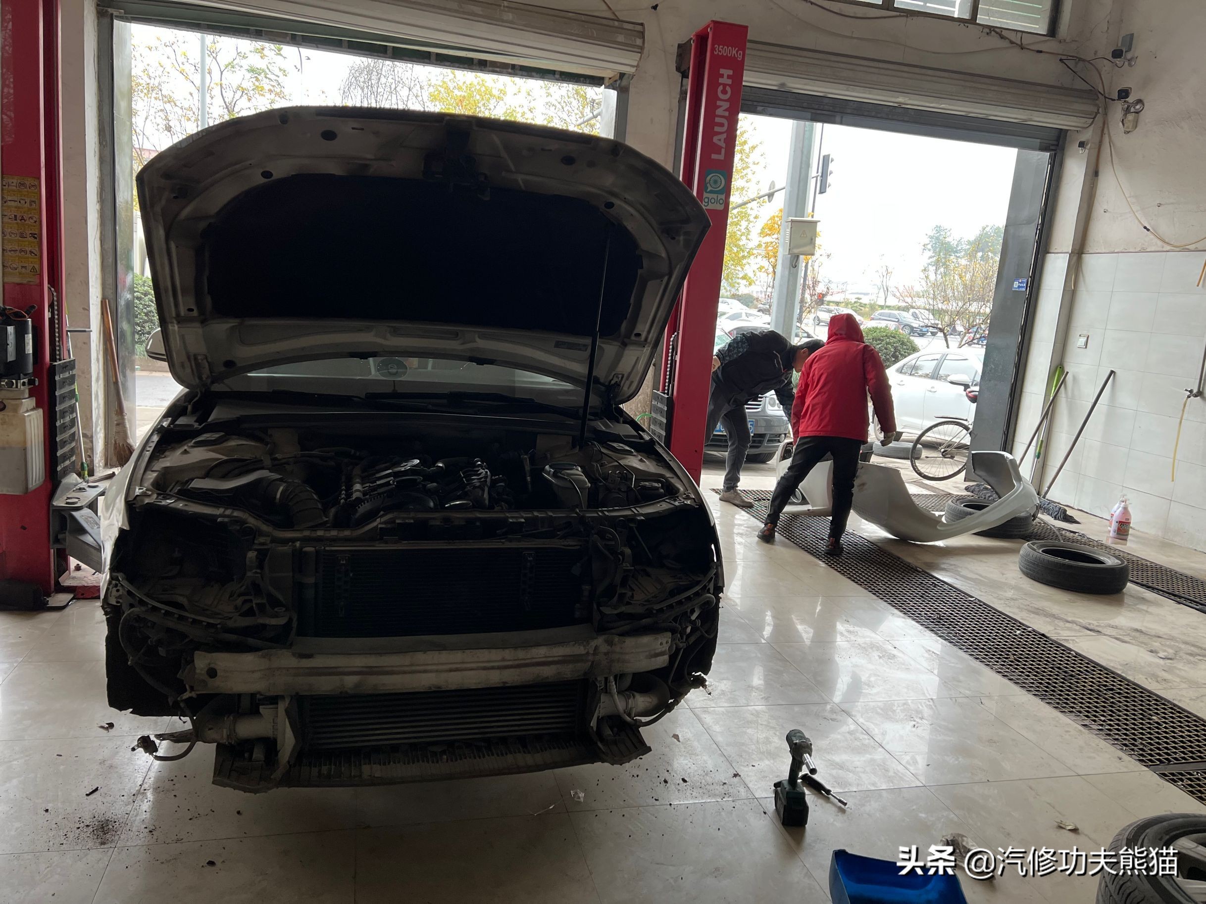 老车翻新修复奥迪a4,修复报废奥迪a4