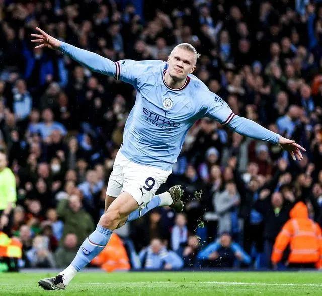 姆巴佩重提“儿皇梦”,皇马“冷淡”,球迷怒斥:要点脸吧。