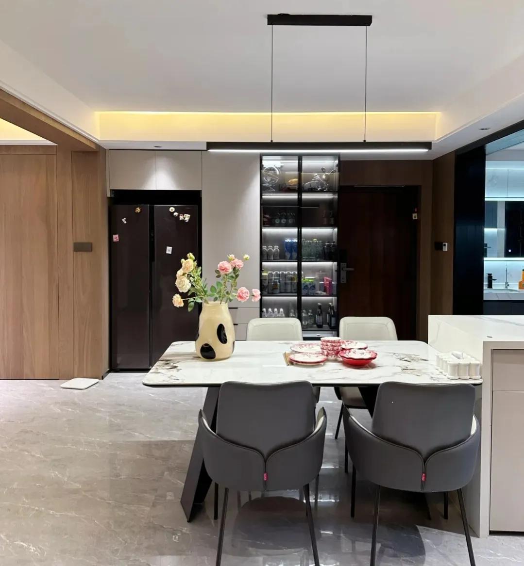 江苏女主拒绝过度装修,把146㎡的家装修得堪称教科书,太高级了