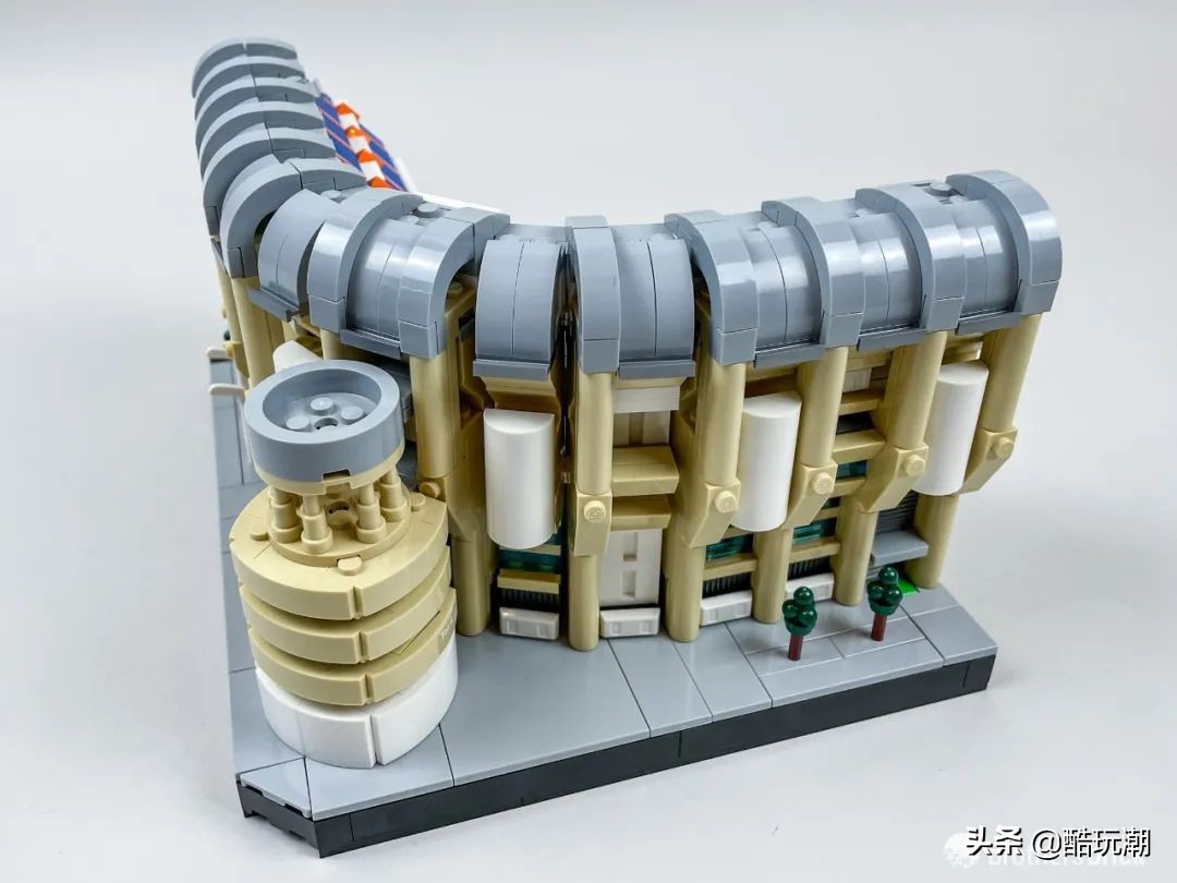 乐高10284诺坎普球场开箱,乐高皇家马德里球场