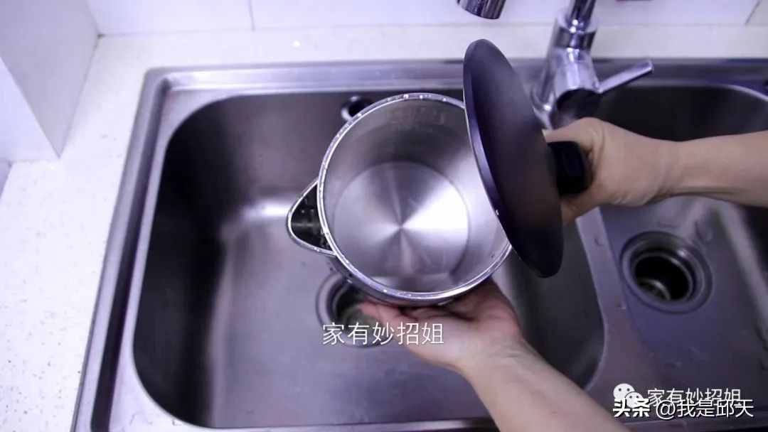 白醋去除冰箱异味,白醋去冰箱异味小妙招