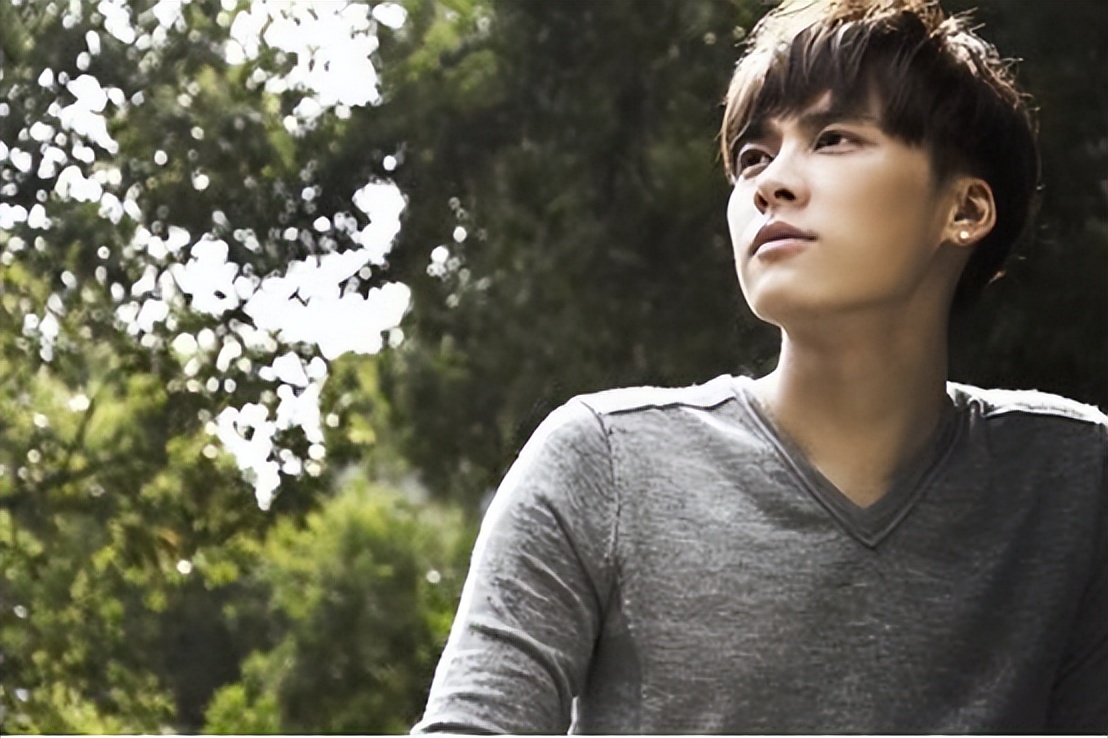 绠′笉浣忕殑鏄庢槦,绠′笉浣忎笅鍗婄敓鏄庢槦