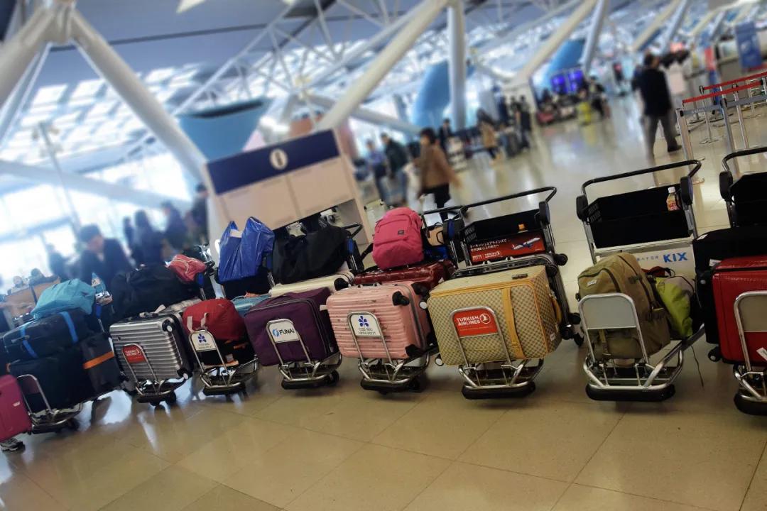 张庭夫妇做什么赚钱了吗,张庭夫妇到底多少身家