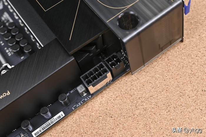 乔思伯d41meshscreen黑色款,机箱乔思伯松果d41mesh黑色版