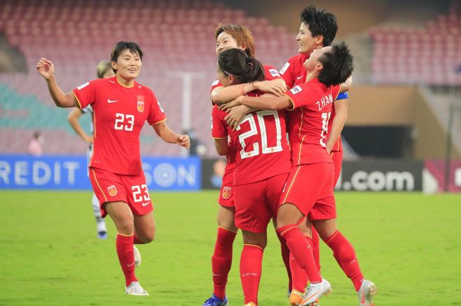 逆转韩国女足夺冠,逆转夺冠祝贺女足