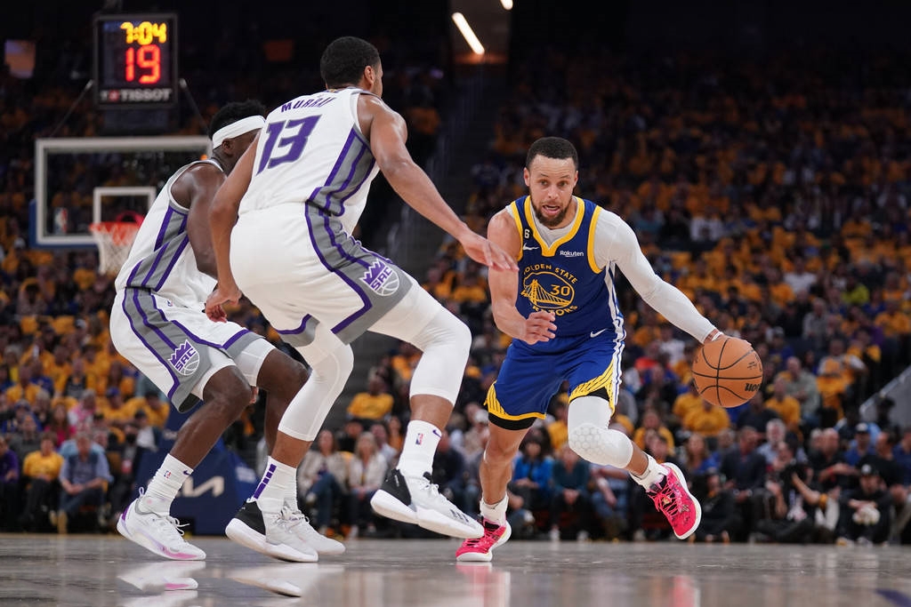 库里孤胆英雄勇士1:3湖人,抢七詹姆斯库里