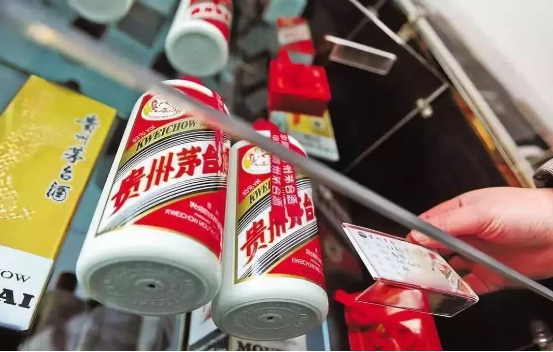 纯粮食酿酒一斤白酒成本有多少,农村粮食酿酒出酒率多少