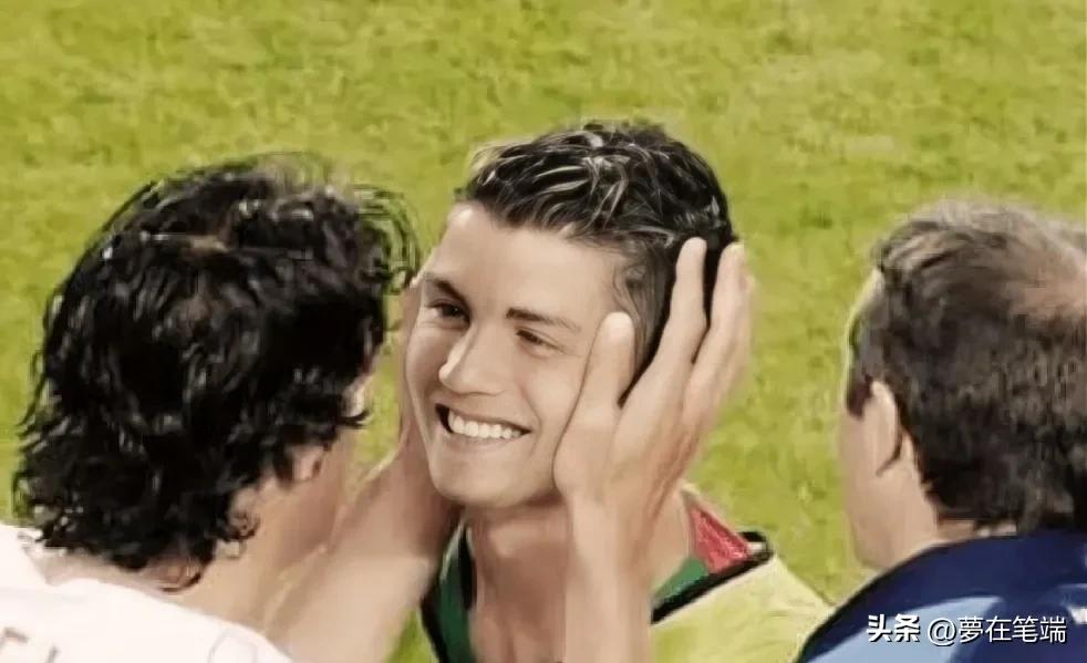 c罗盯着卡卡训练,c罗看着乔治娜会想着卡卡吗