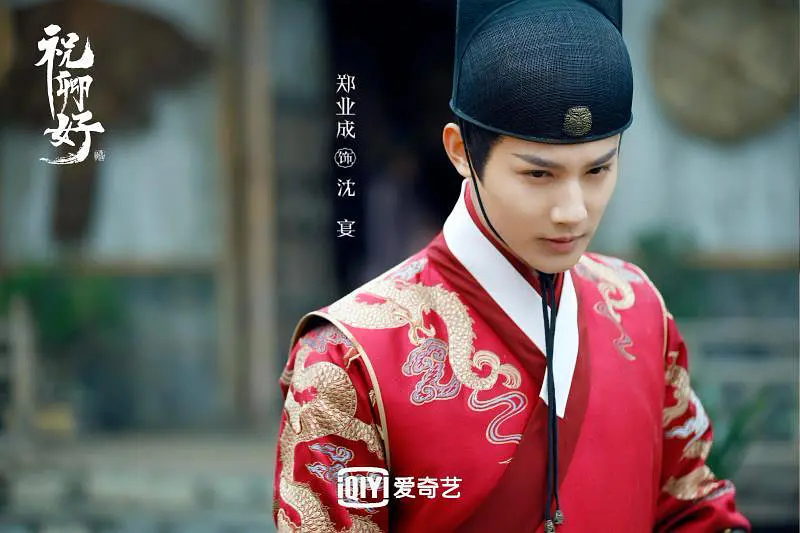 内涵女星被*养包**的小说原作者，别装无辜