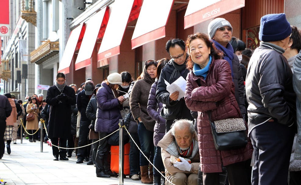 日本对中国低头了?3月就积极促进大陆游客光顾,岸田开始让步