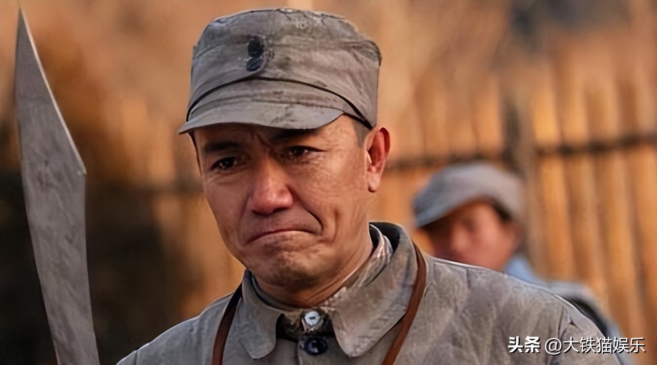 “荧幕女兵”的消亡史:蛇精脸、大浓妆,求你们别再*辱侮**战士了