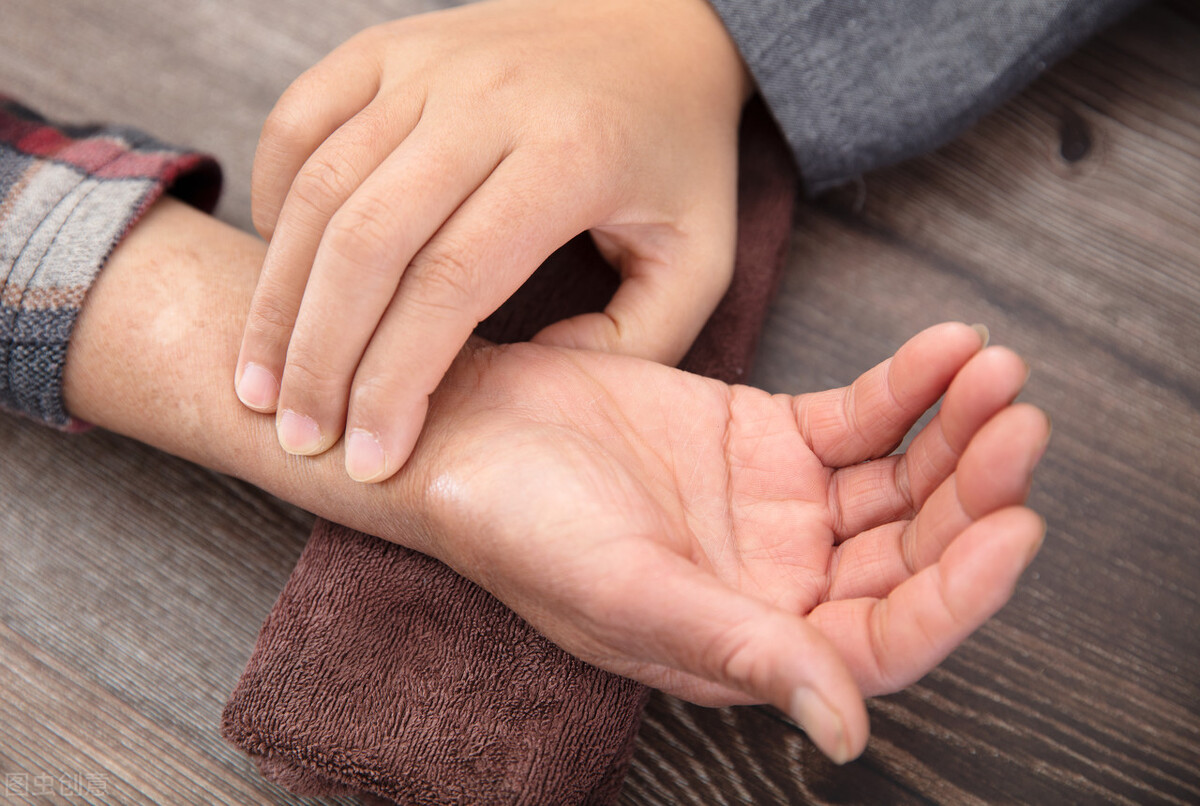 高血压、手麻手抖、磨牙,多风痰上扰!一张方子化痰熄风,巧化解