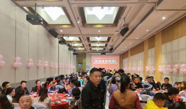 孙海洋包子店卖包子,孙海洋肉包测评