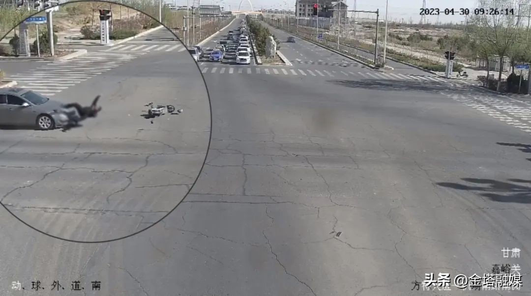 曝光行人闯红灯图片,路口闯红灯会被拍哪几张照片