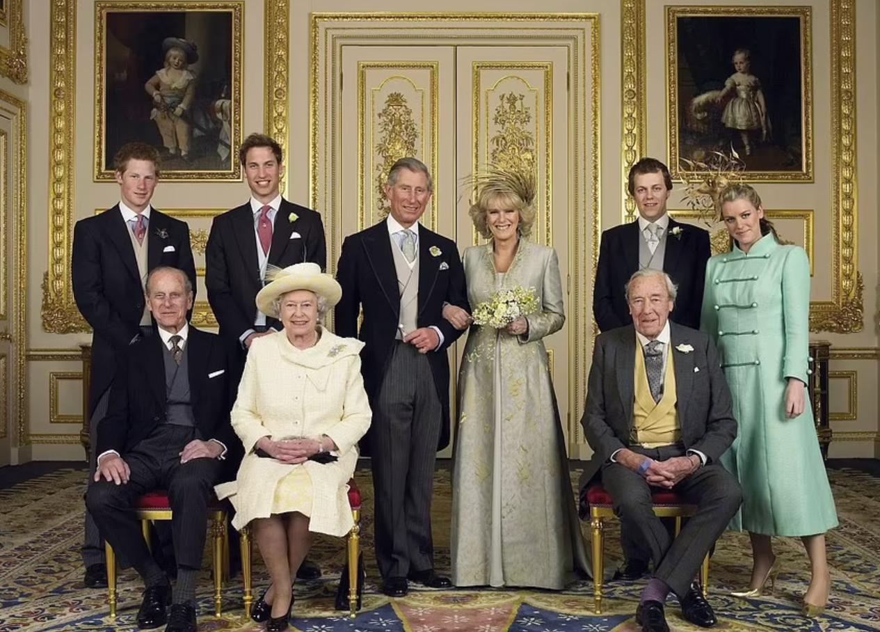 英国女王的婚姻历程,英国女王的爱情文案
