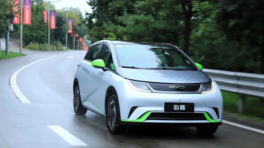 比model3更亲民的新能源车,最适合女士开的几款新能源车推荐