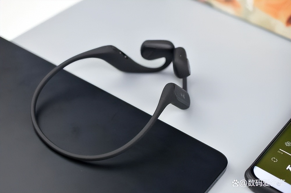 气传导耳机不漏音推荐,hyphenaria空气传导耳机