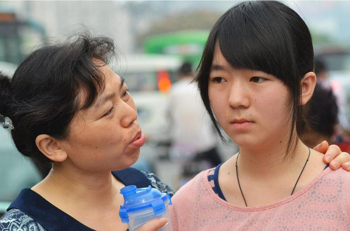 多所名校遇冷，南大、同济提档线低到离谱，411也能上国防科大？