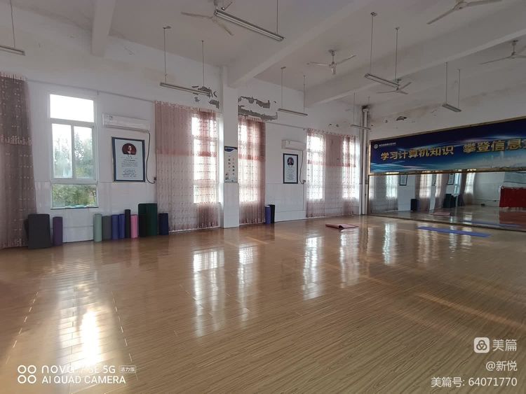 春风十里不如“瑜”你,感受思源“伽”人的快乐!