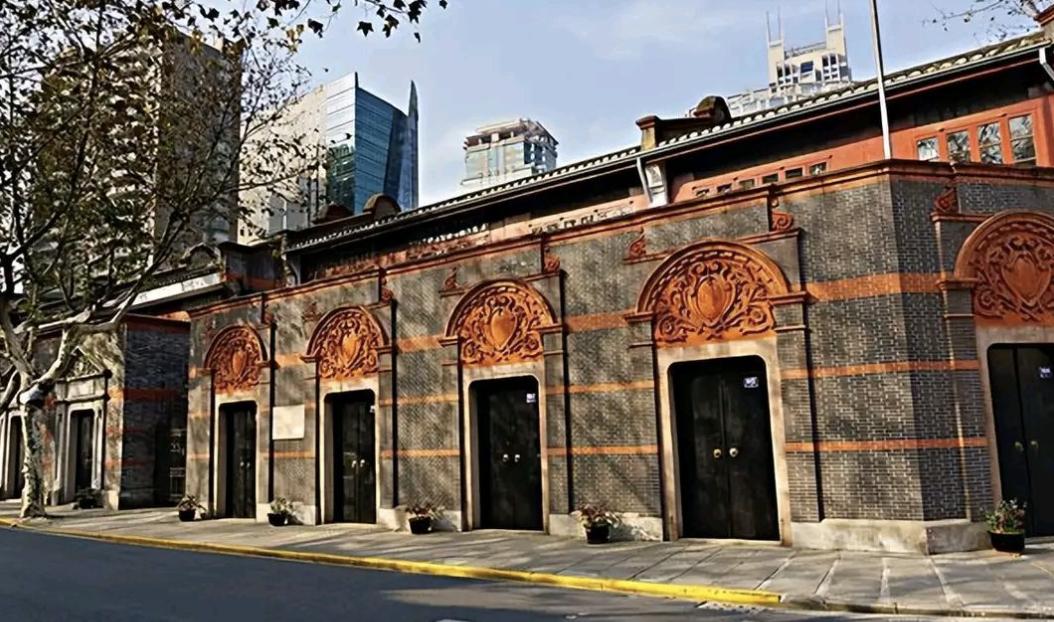 上海地标建筑群外滩打卡地,上海外滩最红地标