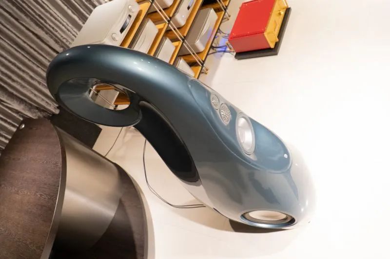 它有种魅力，让你还想听更多VividAudioGiyaG2落地音箱