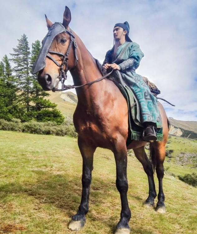 难以超越的13个经典角色,新旧对比15位毁经典的辣眼睛角色