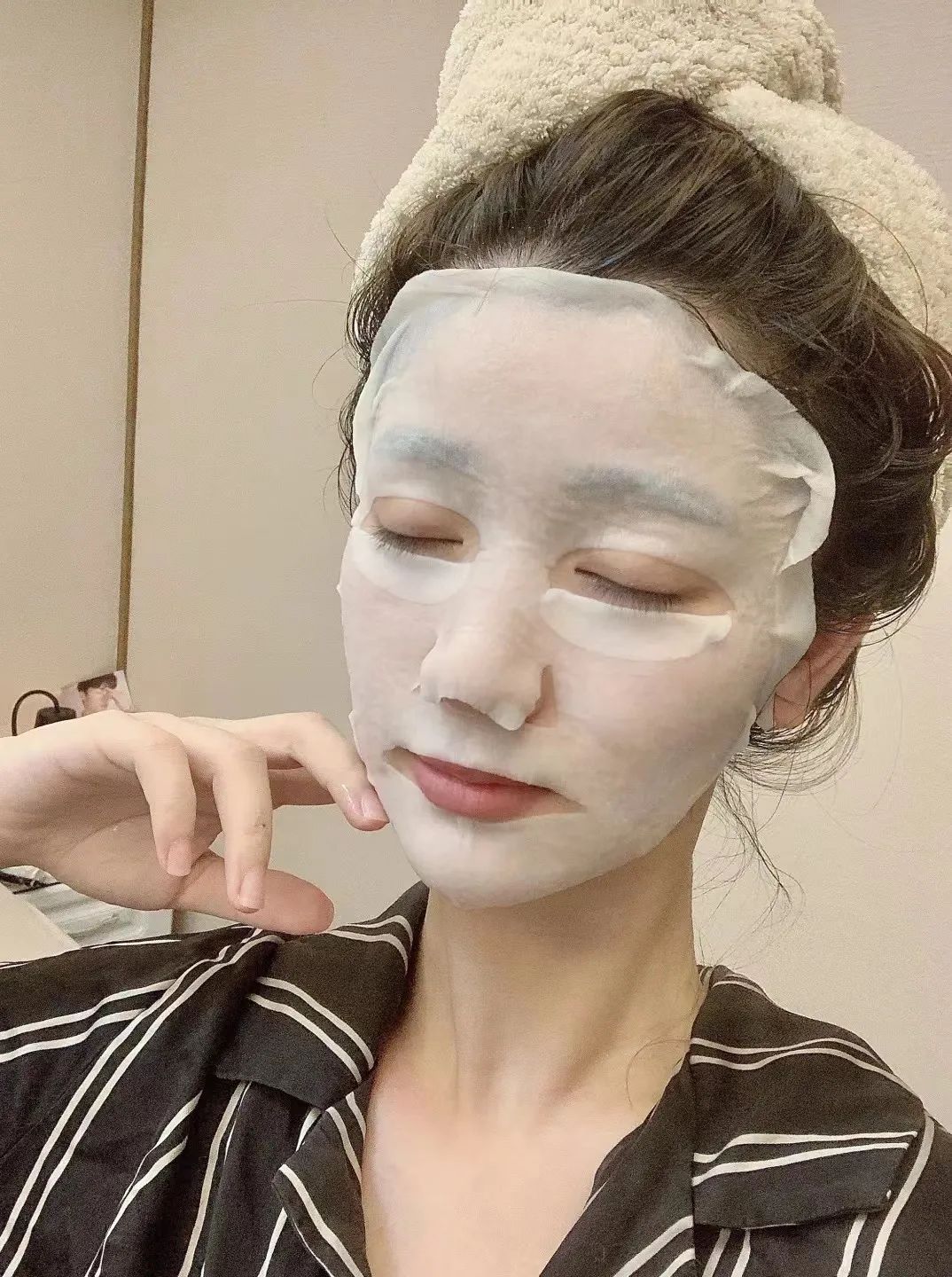 拒做油美人7招告别脸部油腻,夏日控油五步走法