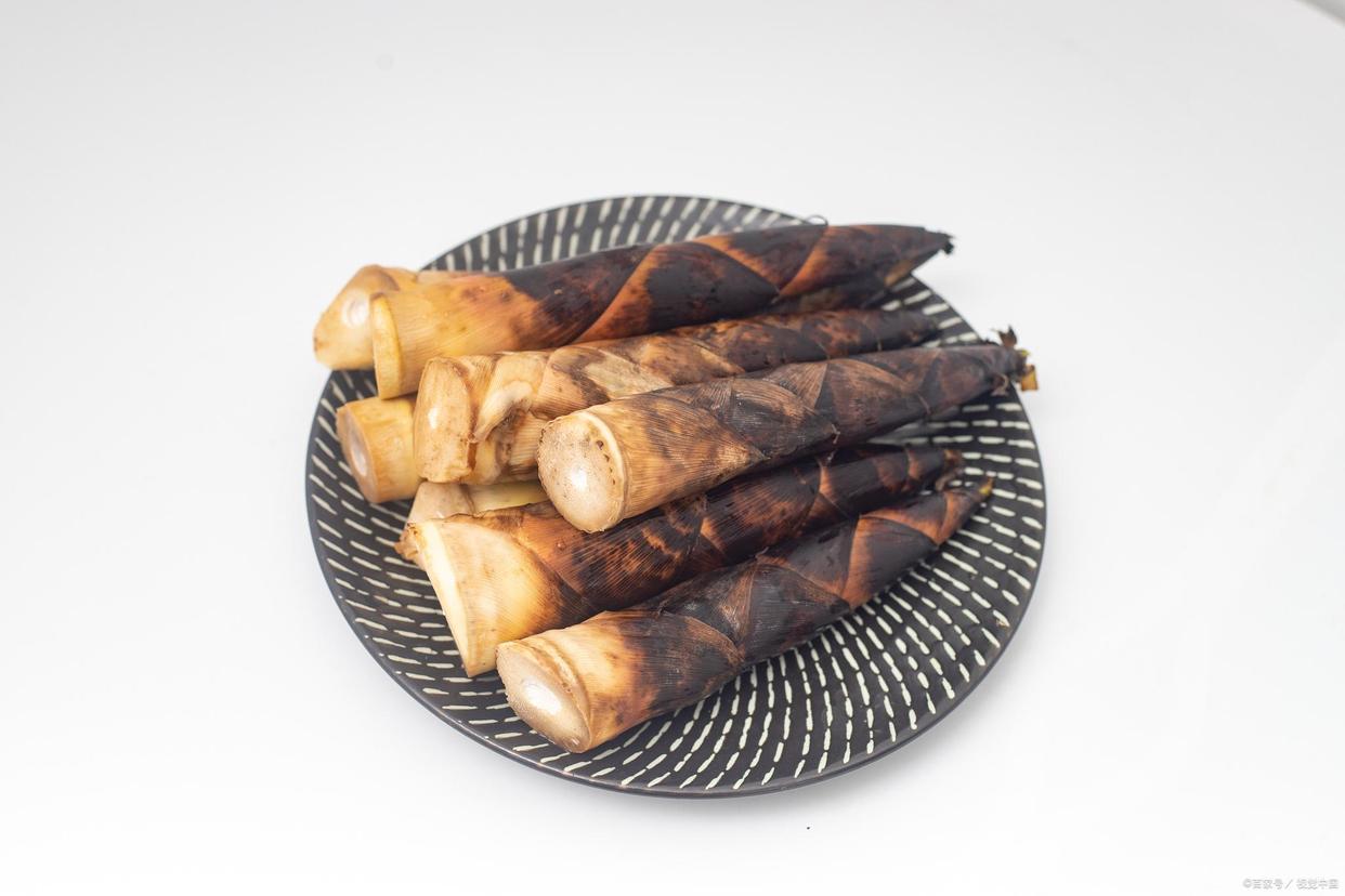 食物中毒为什么舌尖有白泡,舌尖上的安全中毒视频