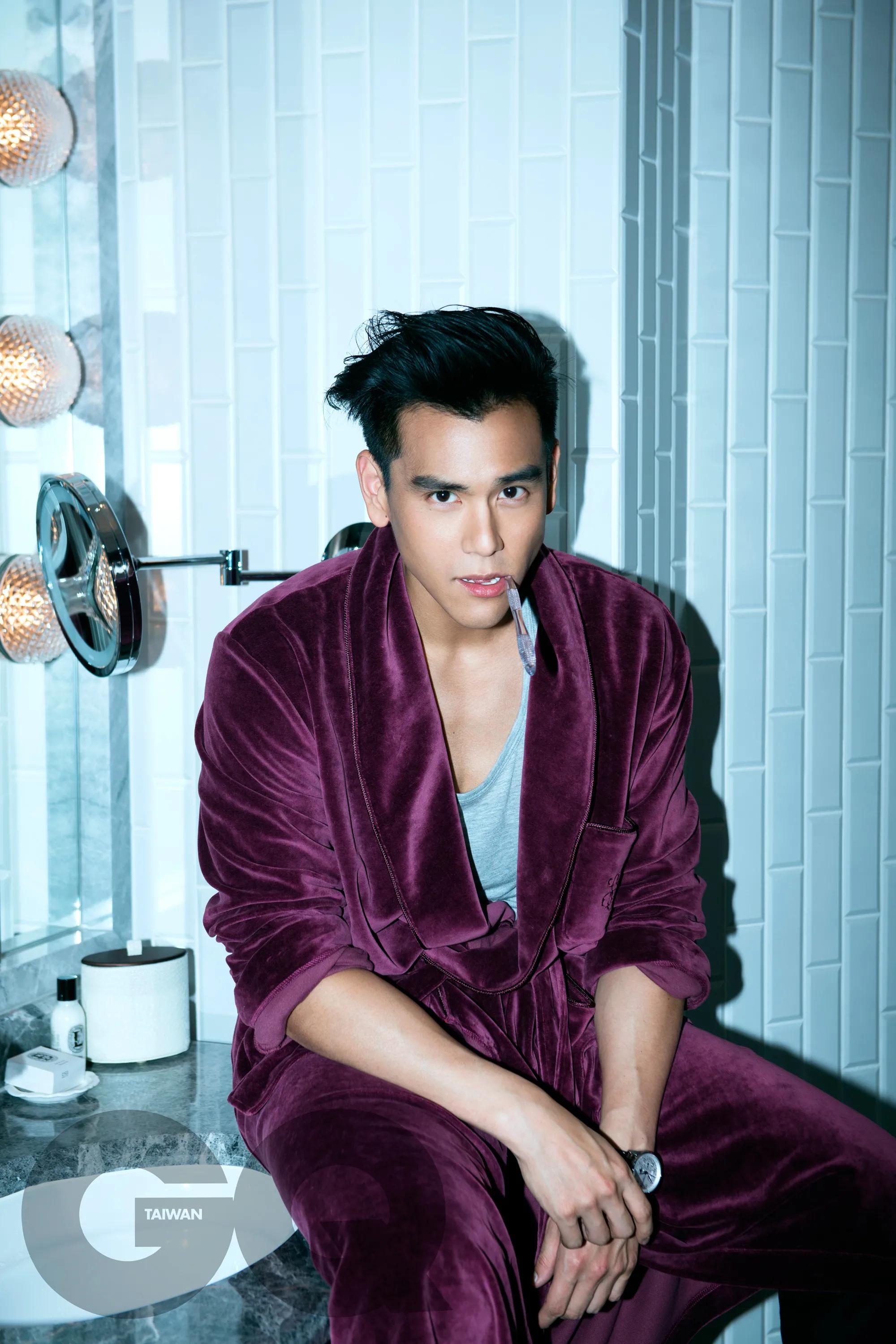 所有明星腹肌照合集,健美明星写真图片