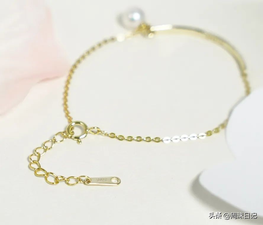 戴什么珍珠最有气质,什么气质适合戴珍珠耳钉