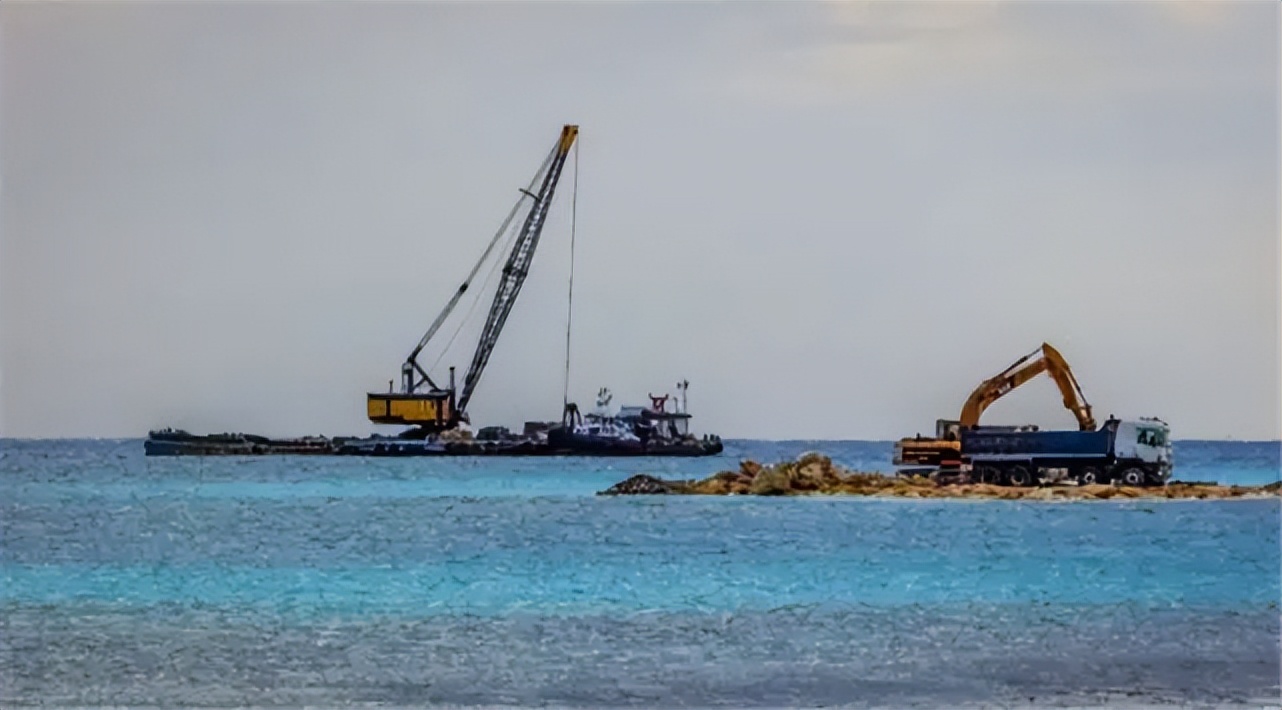拜登鼓吹中国“经济崩溃”，称已影响各国发展，中方回应堪称一绝
