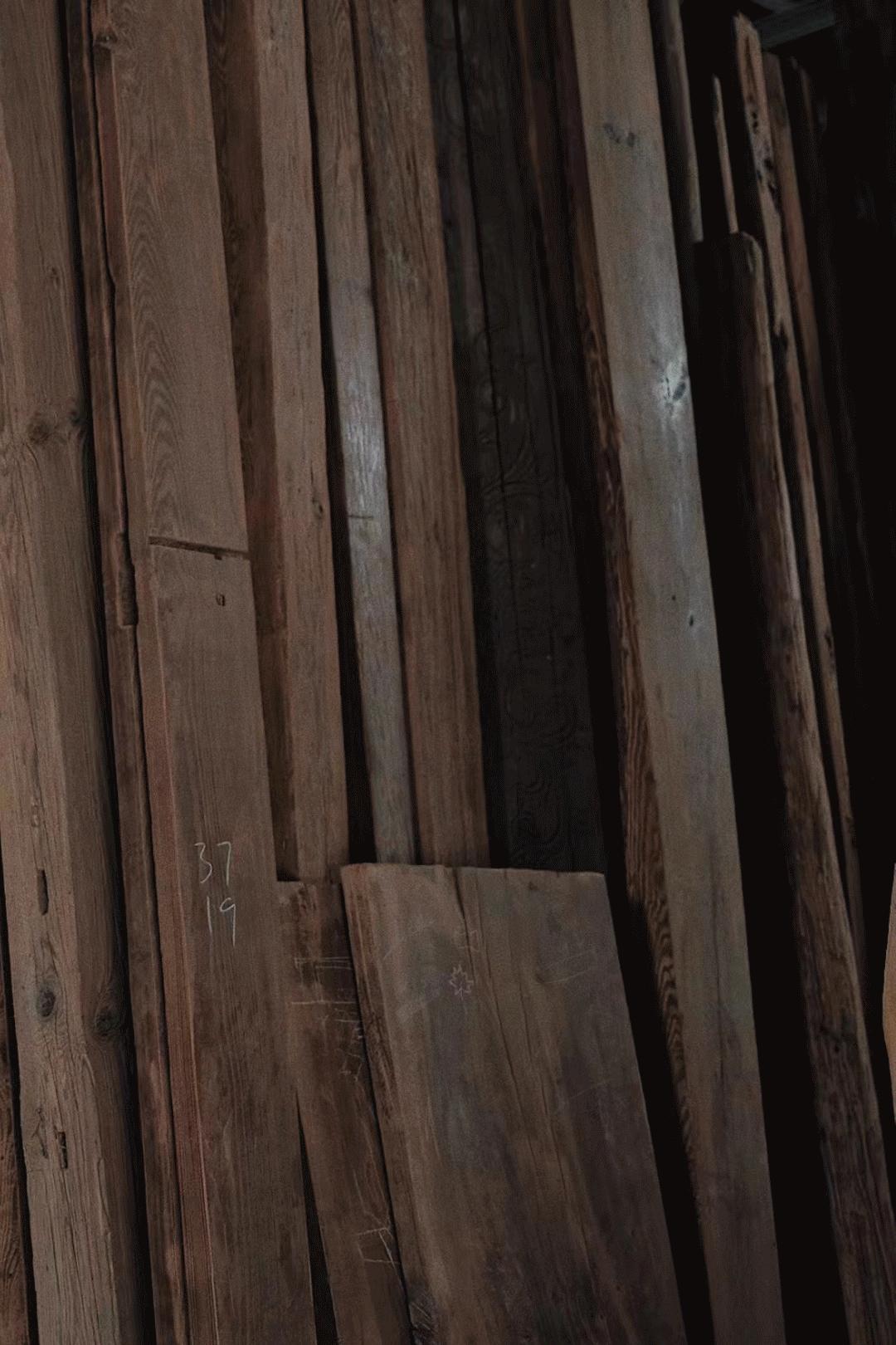 放弃高薪工作，在400m²的“小窝”里，造一所古道具商店